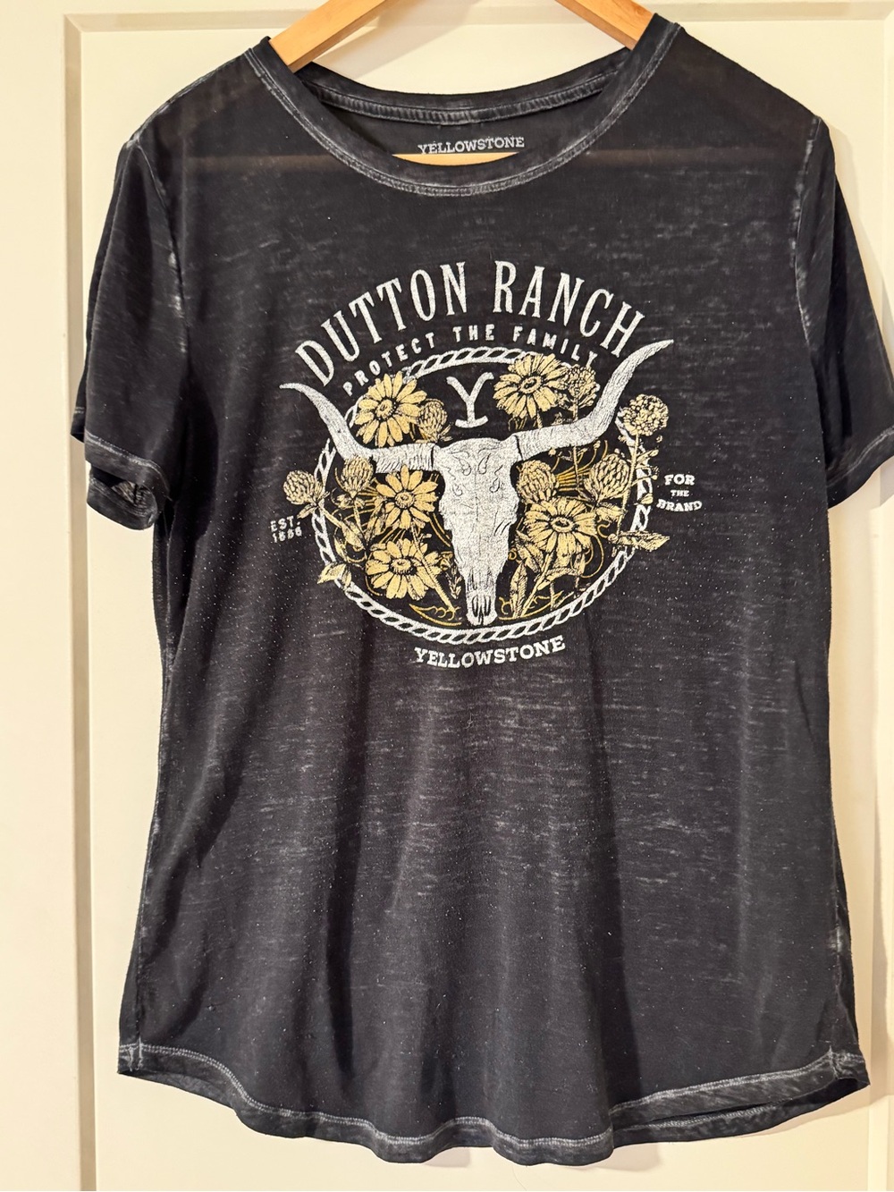 Yellowstone Dutton Ranch Graphic Tee - Black